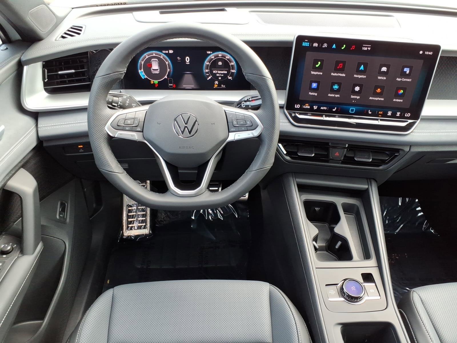 New 2026 Volkswagen Tiguan SE R-Line image 12