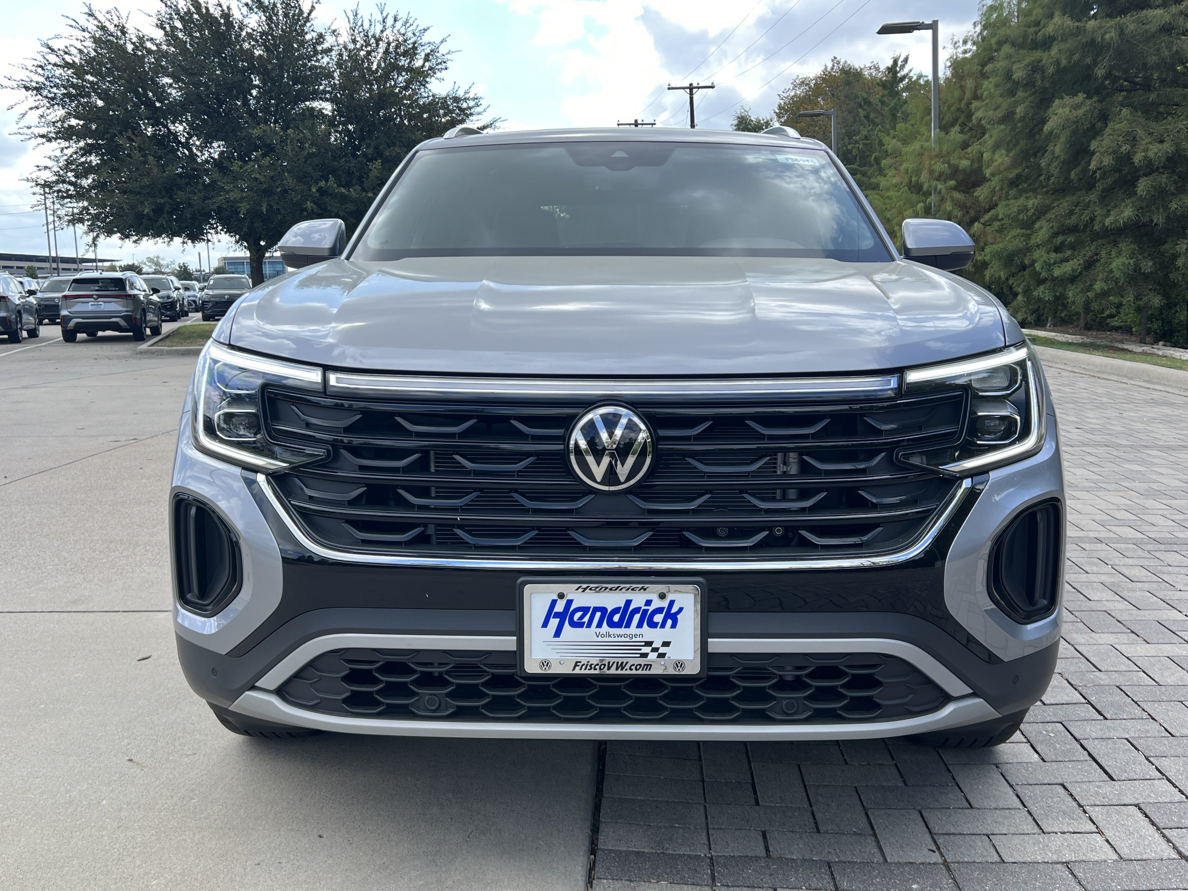 Certified 2026 Volkswagen Atlas Cross Sport SE FWD image 3