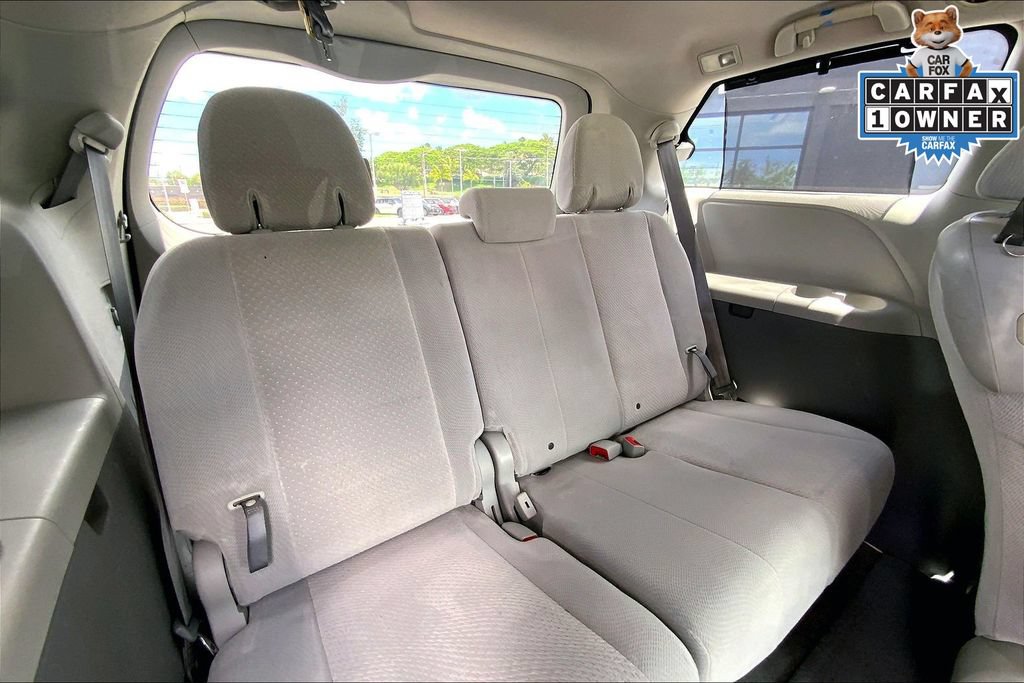 Used 2014 Toyota Sienna LE FWD image 25