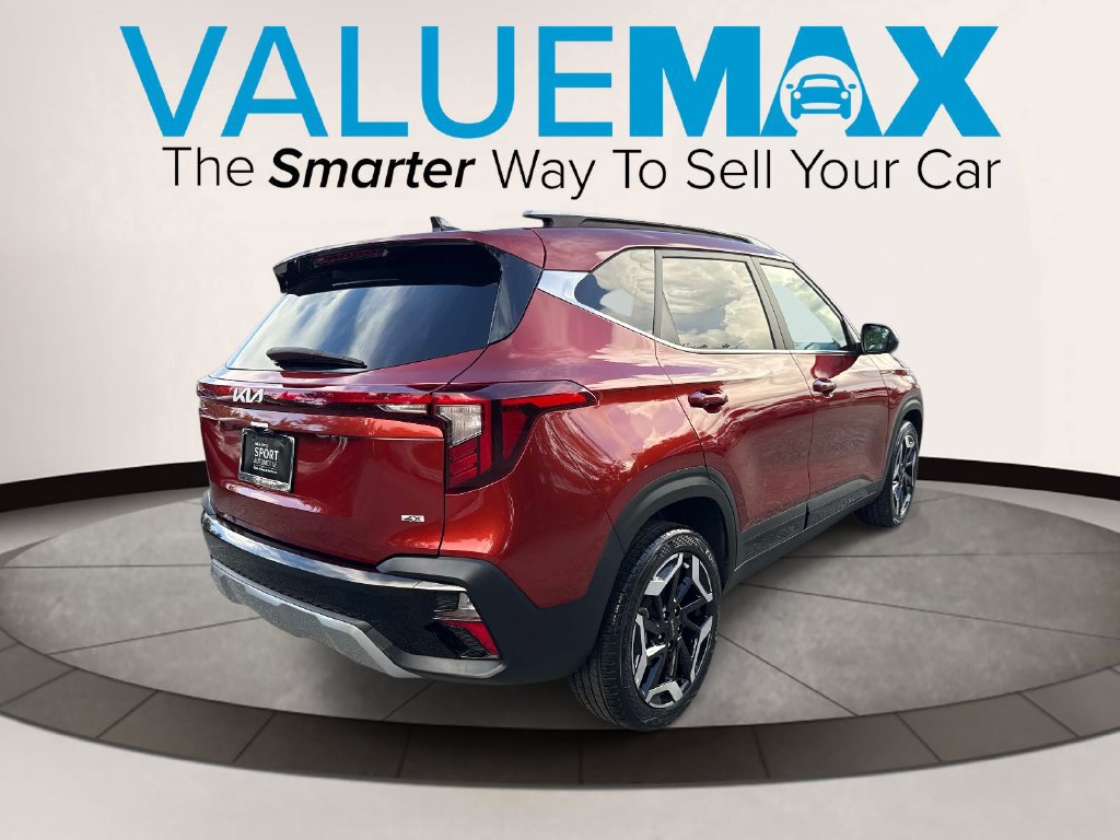 Used 2024 Kia Seltos SX AWD/4WD image 3