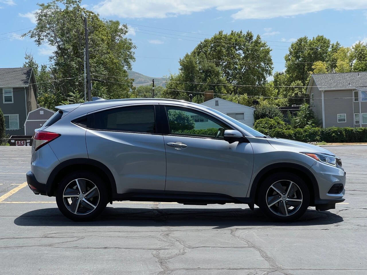 Used 2022 Honda HR-V EX image 4