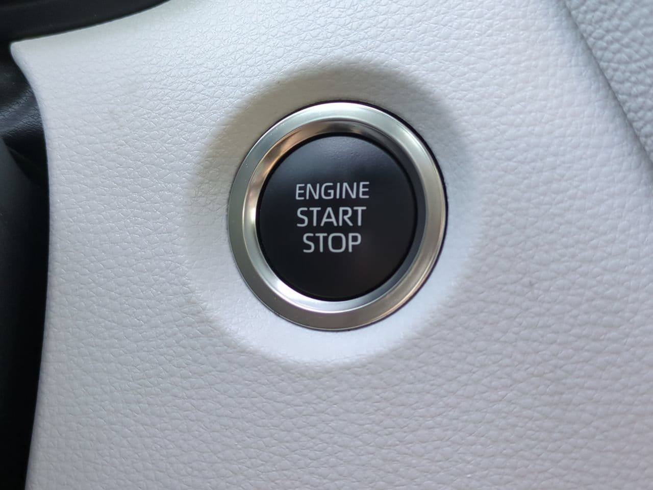 Used 2026 Toyota Corolla SE FWD image 25