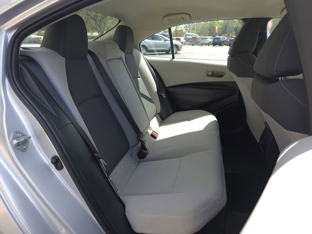 Used 2022 Toyota Corolla LE image 16