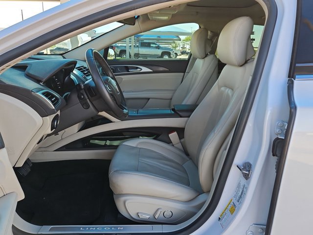 Used 2019 Lincoln MKZ Reserve FWD image 16