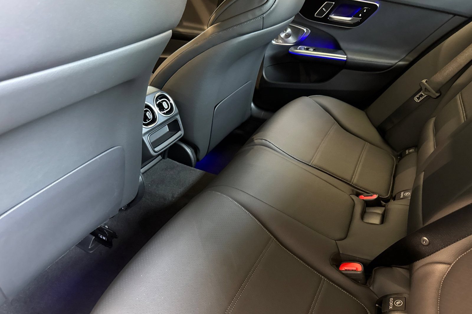 Used 2025 Mercedes-Benz C 300 4MATIC Sedan image 14