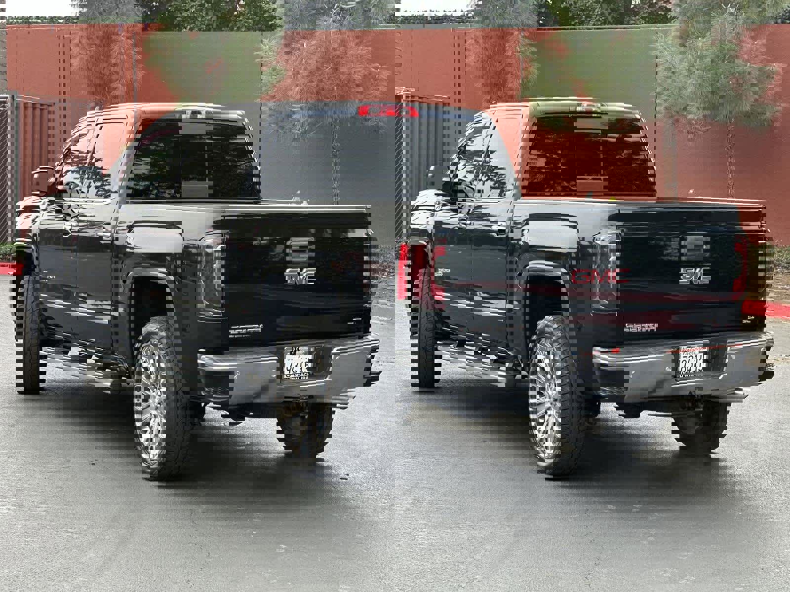 Used 2017 GMC Sierra 1500 SLT image 4