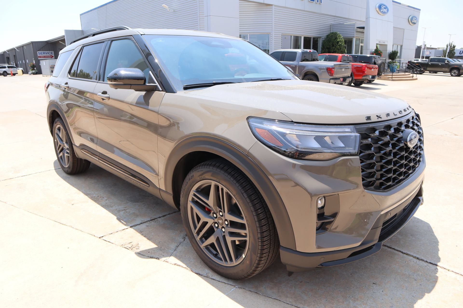 New 2026 Ford Explorer ST w/ Sun And Sound Package