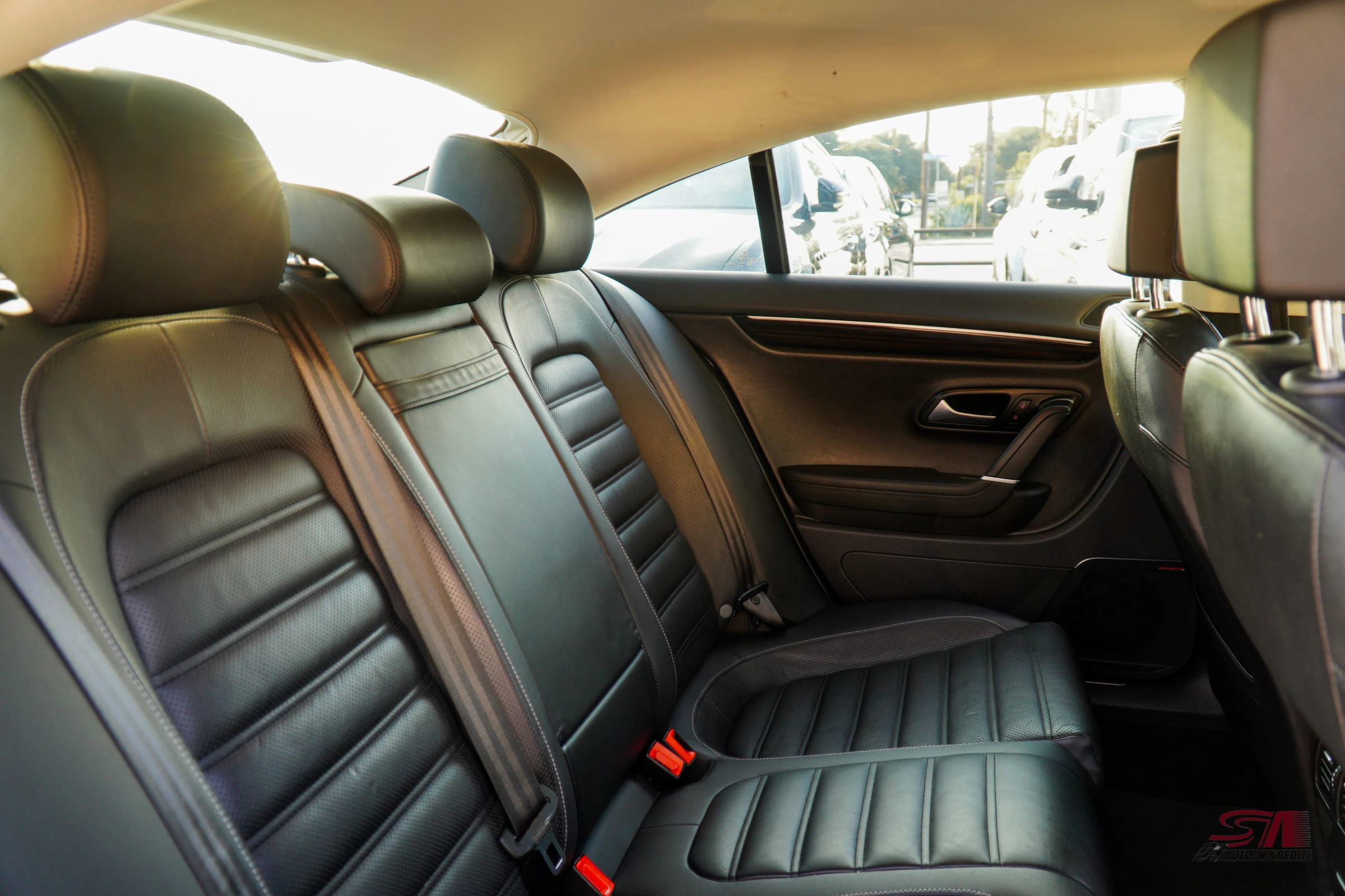 Used 2013 Volkswagen CC Executive image 22