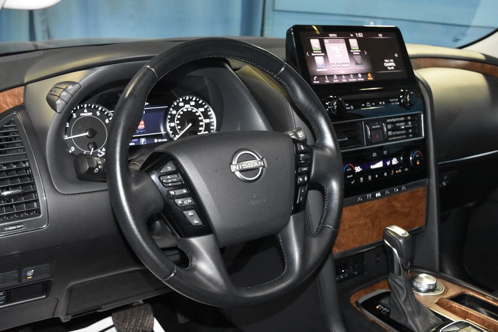 Used 2022 Nissan Armada SL image 2