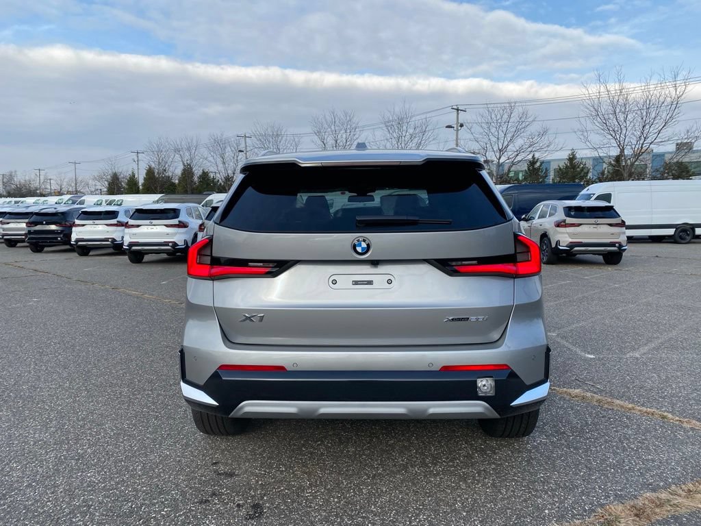 New 2026 BMW X1 xDrive28i w/ Technology Package AWD/4WD image 3