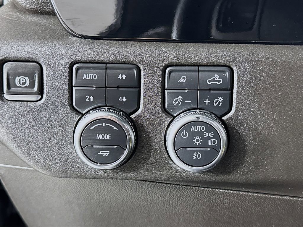 Used 2024 GMC Sierra 3500 SLT w/ SLT Convenience Package AWD/4WD image 14