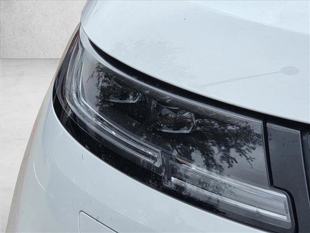 Used 2023 Land Rover Range Rover Sport SE image 10