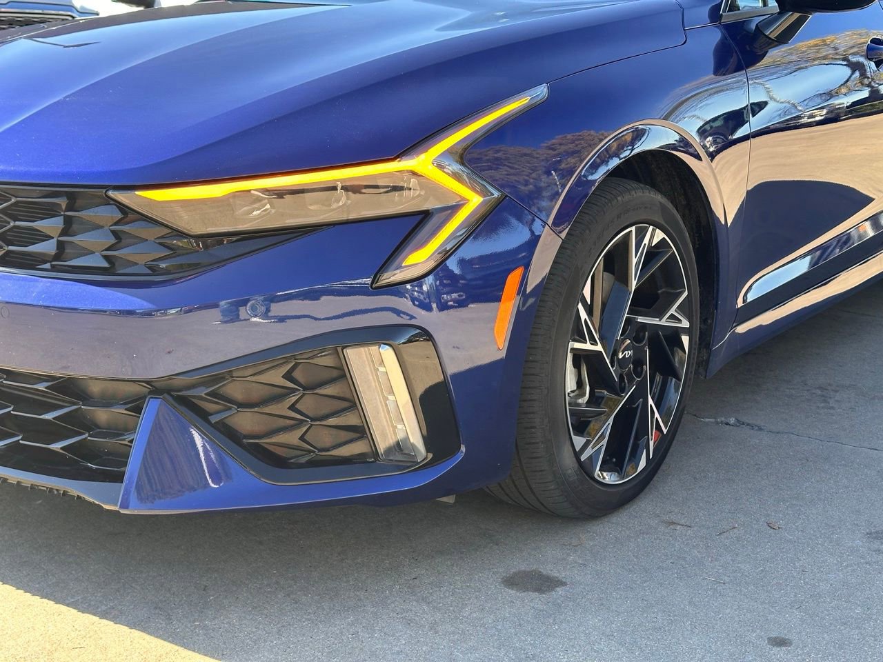 Used 2025 Kia K5 GT-Line w/ GT-Line Premium Package image 8