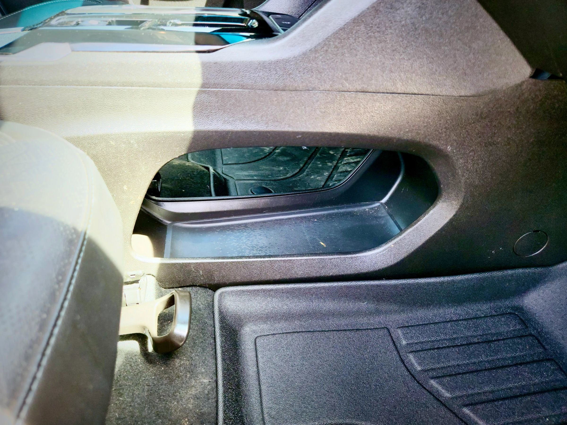 Used 2023 Chevrolet Bolt LT w/ Infotainment Package FWD image 35