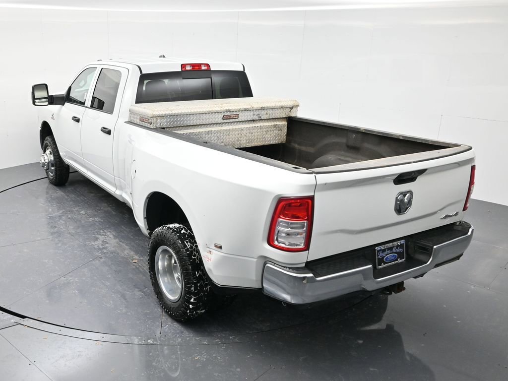 Used 2024 RAM 3500 Tradesman w/ Chrome Appearance Group image 44