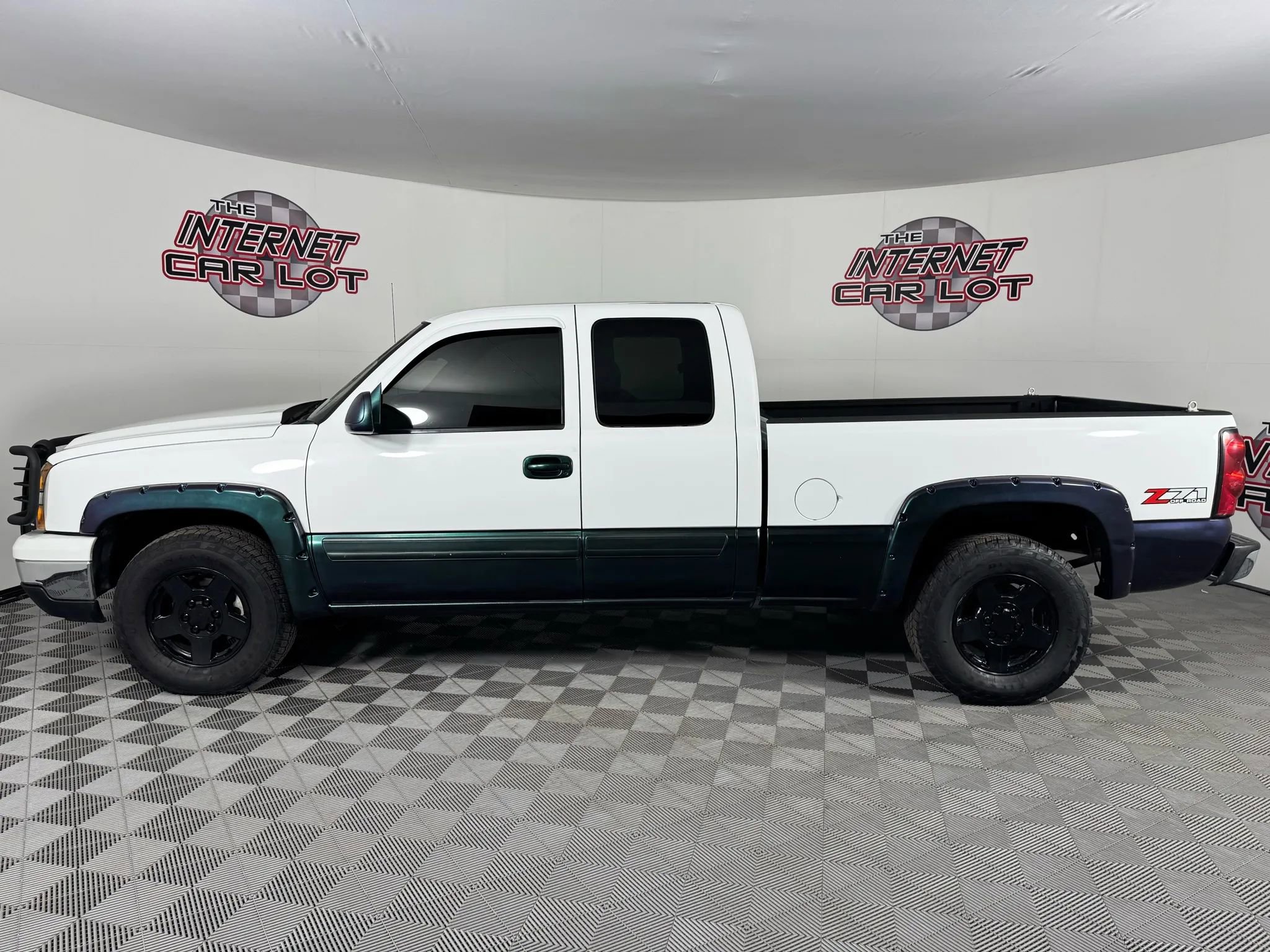 Used 2006 Chevrolet Silverado 1500 LT w/ Light Duty Power Package image 4