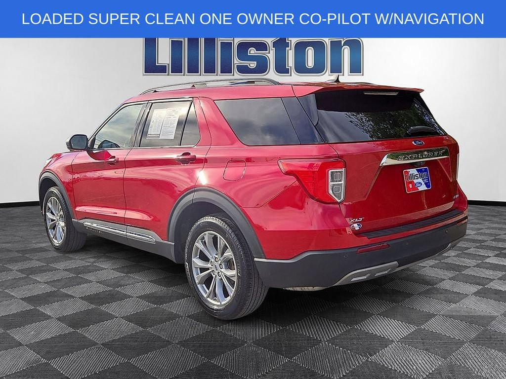 Used 2022 Ford Explorer XLT w/ Equipment Group 202A AWD/4WD image 6