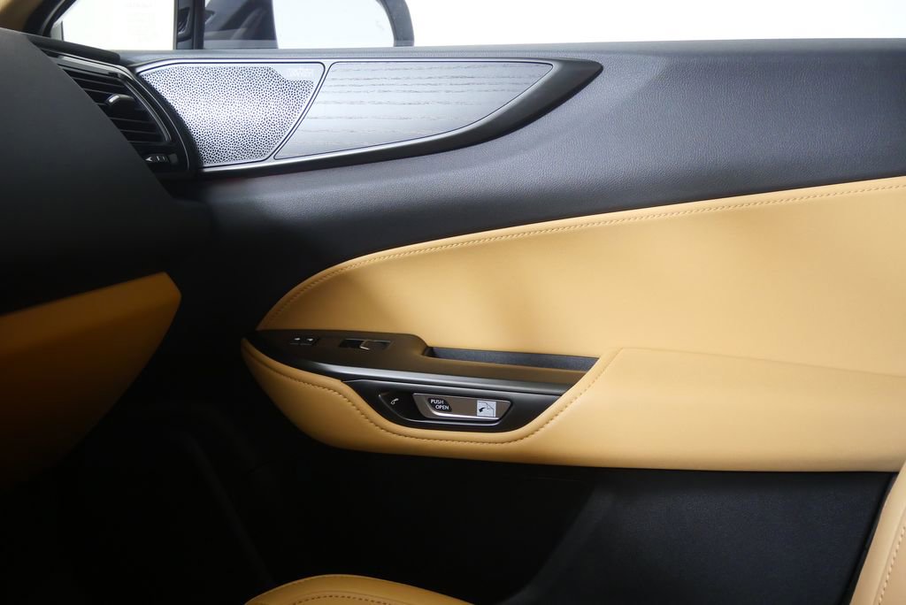 Used 2024 Lexus NX 300h AWD w/ Luxury Package image 29