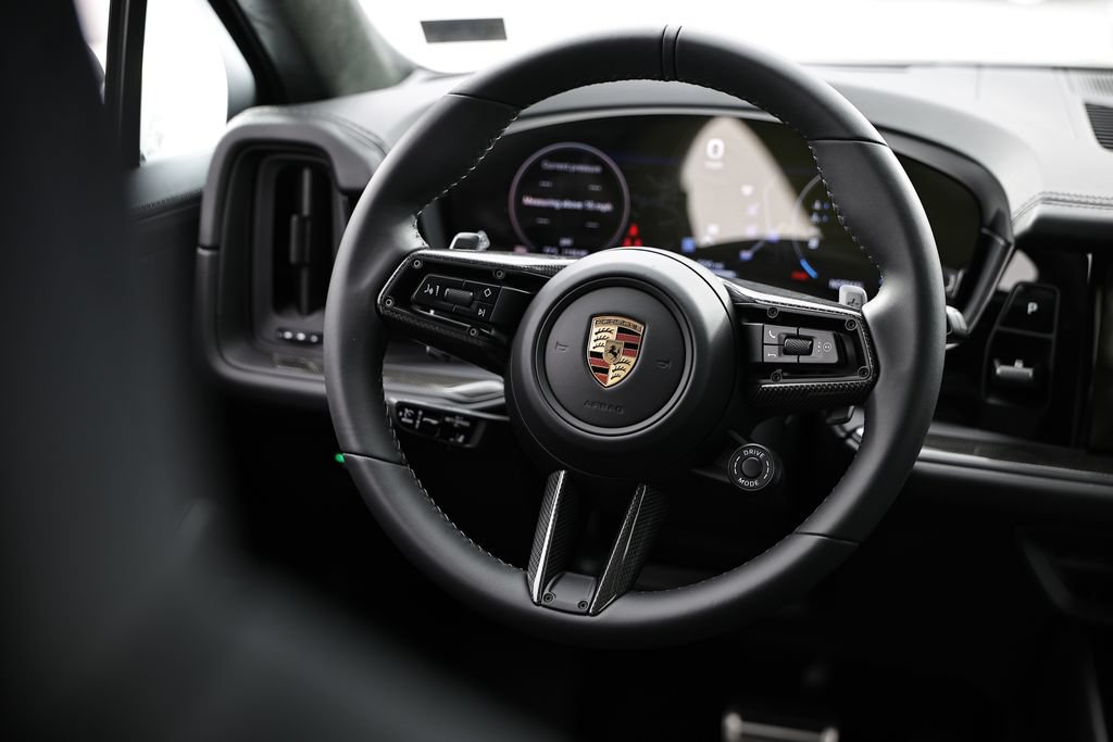 New 2026 Porsche Cayenne GTS AWD/4WD image 29
