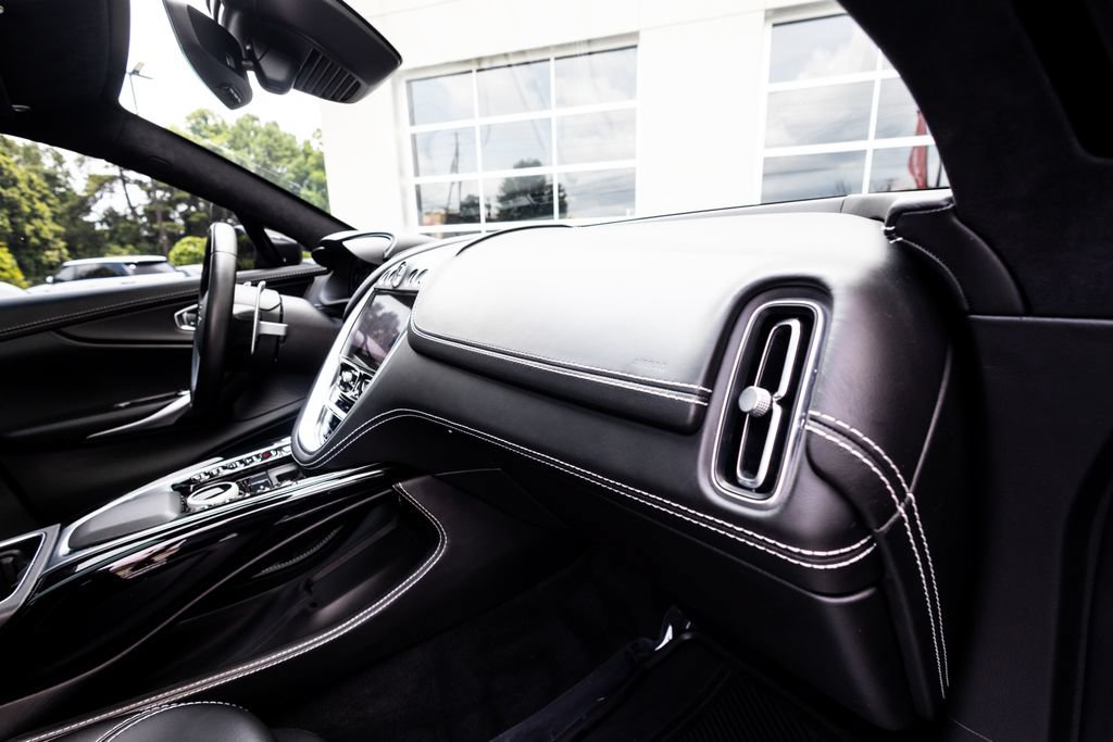 Used 2021 Aston Martin DBX AWD/4WD image 40
