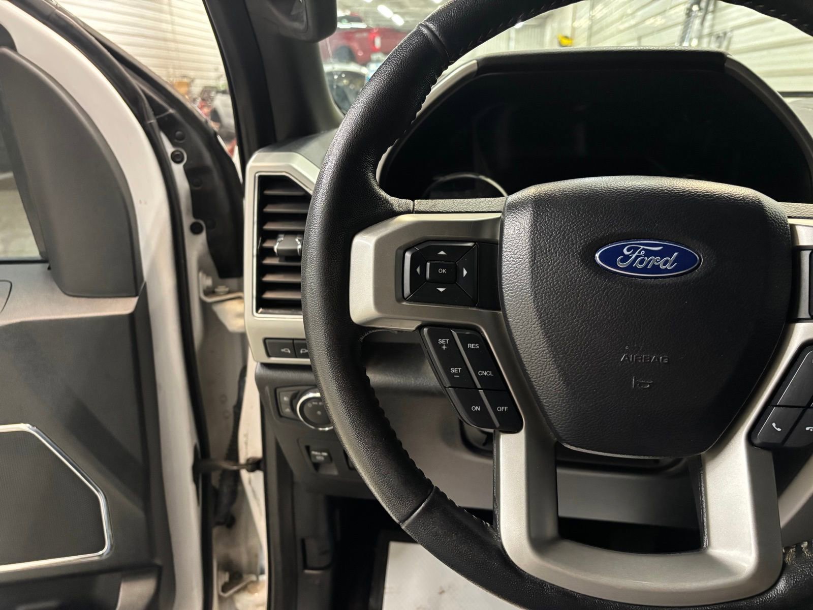 Used 2020 Ford F150 Lariat w/ Equipment Group 502A Luxury image 14