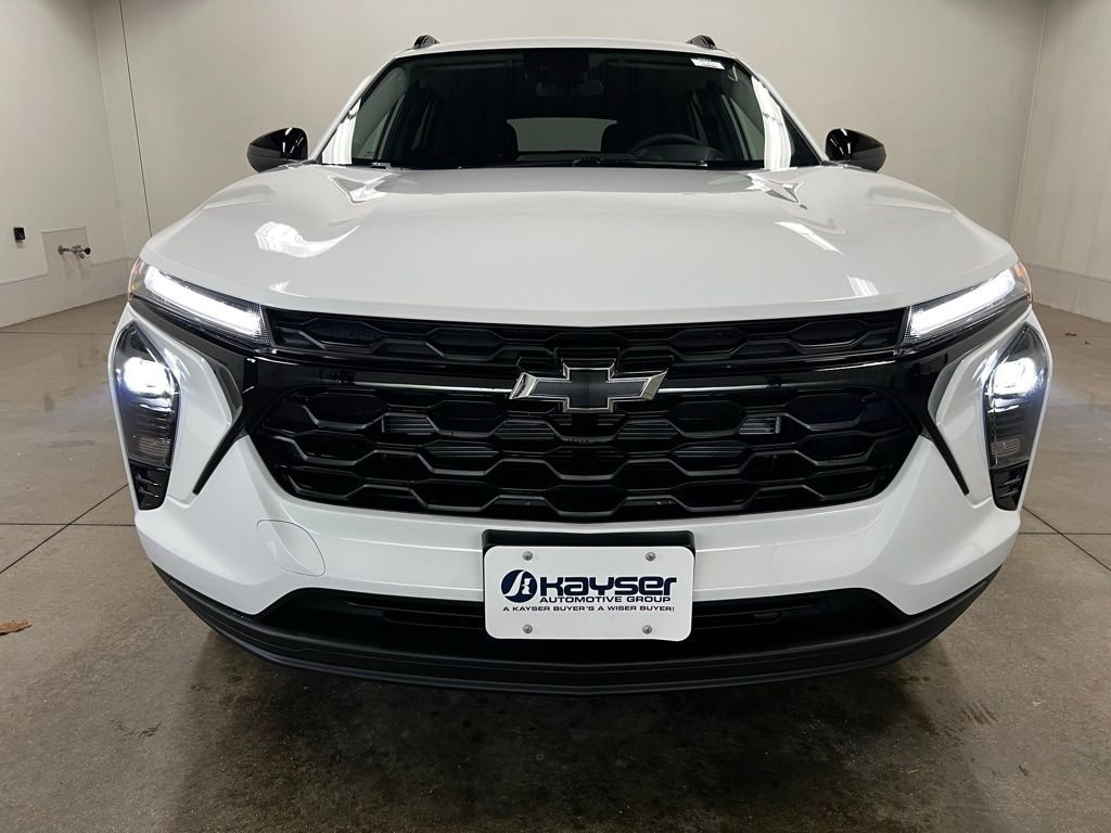 New 2026 Chevrolet Trax LT w/ Driver Confidence Package FWD image 8