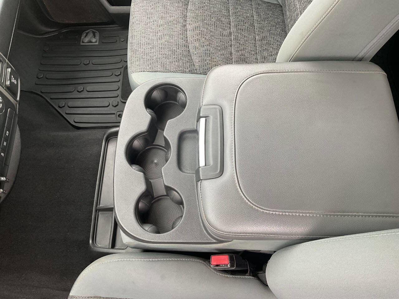 Used 2018 RAM 3500 SLT image 31