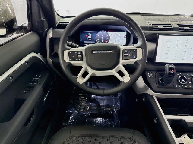 Used 2025 Land Rover Defender 110 S AWD/4WD image 25
