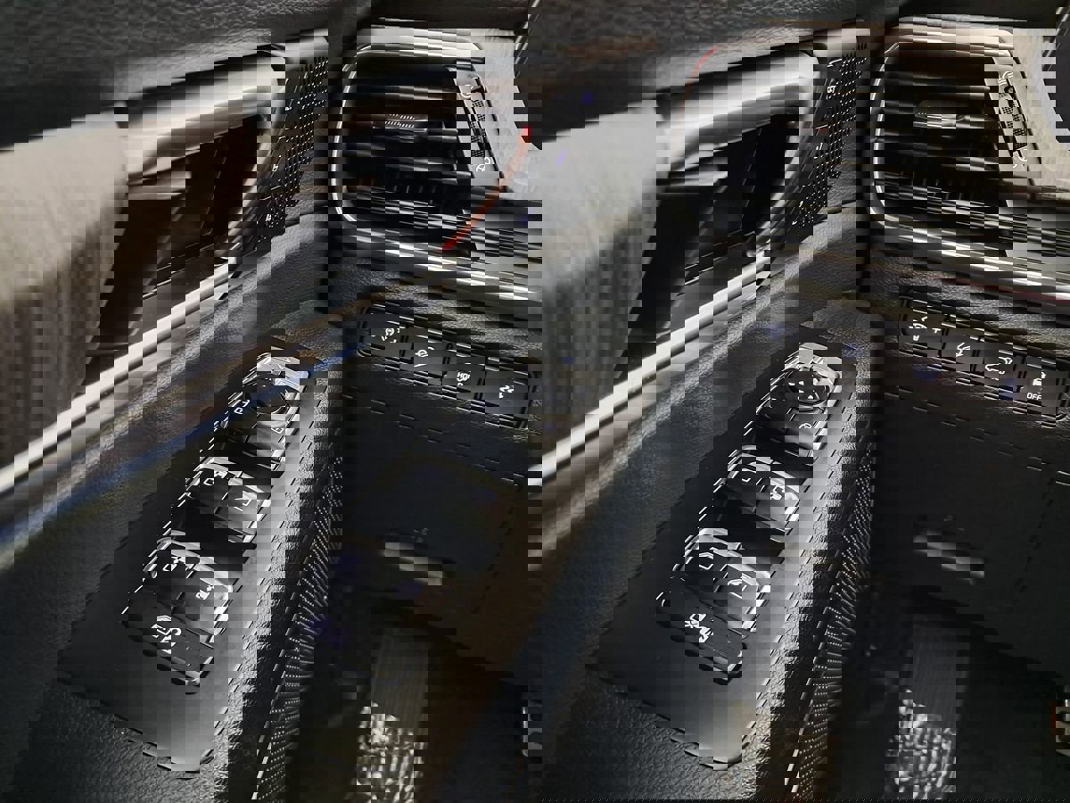 Used 2024 Kia Telluride SX image 20