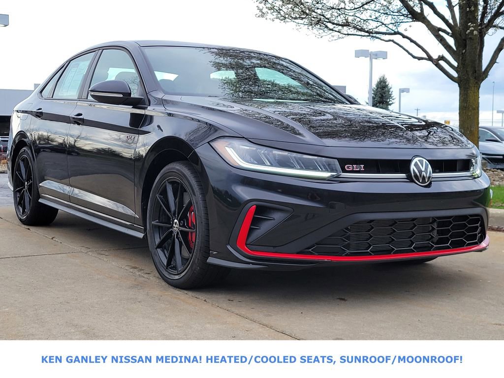 Used 2025 Volkswagen Jetta GLI Autobahn FWD image 1