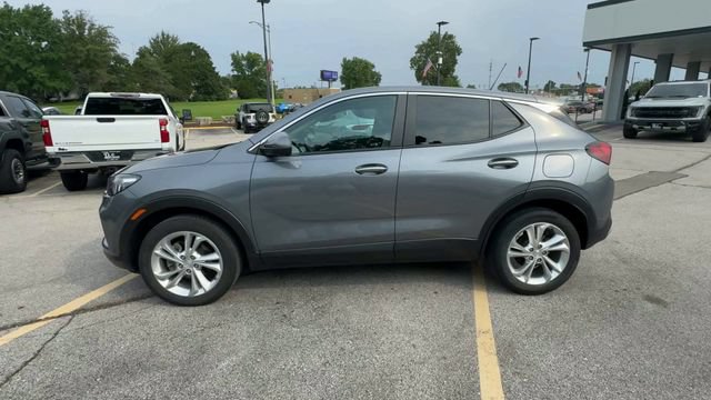 Used 2022 Buick Encore GX Preferred w/ Cold Weather Comfort Package FWD image 5