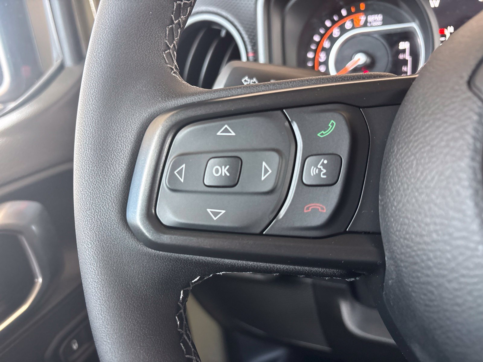 New 2026 Jeep Gladiator Sport AWD/4WD image 25
