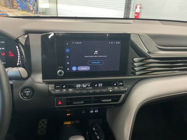 Used 2025 Toyota Camry SE w/ Convenience Package AWD/4WD image 16