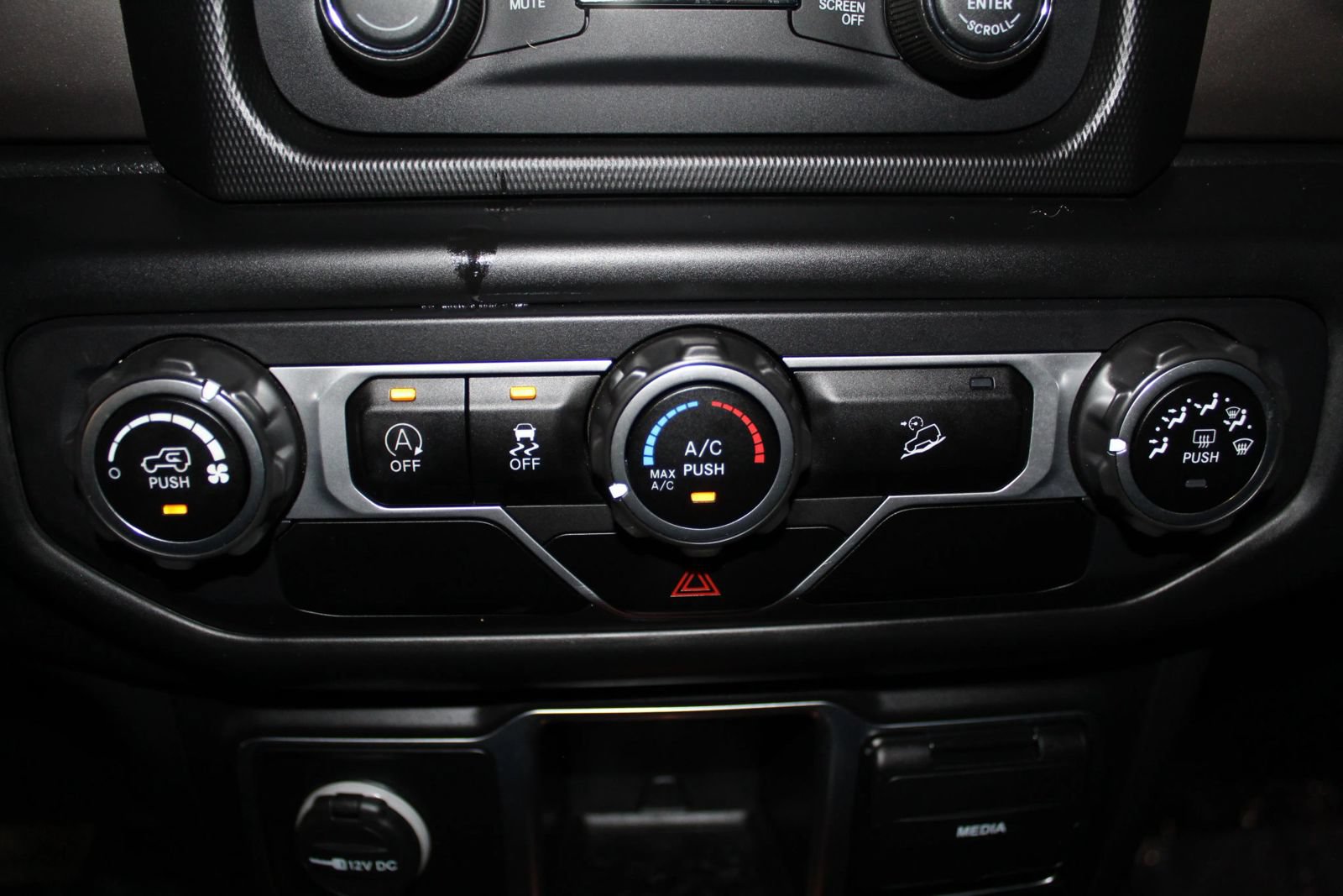 Used 2020 Jeep Wrangler Unlimited Sport AWD/4WD image 20