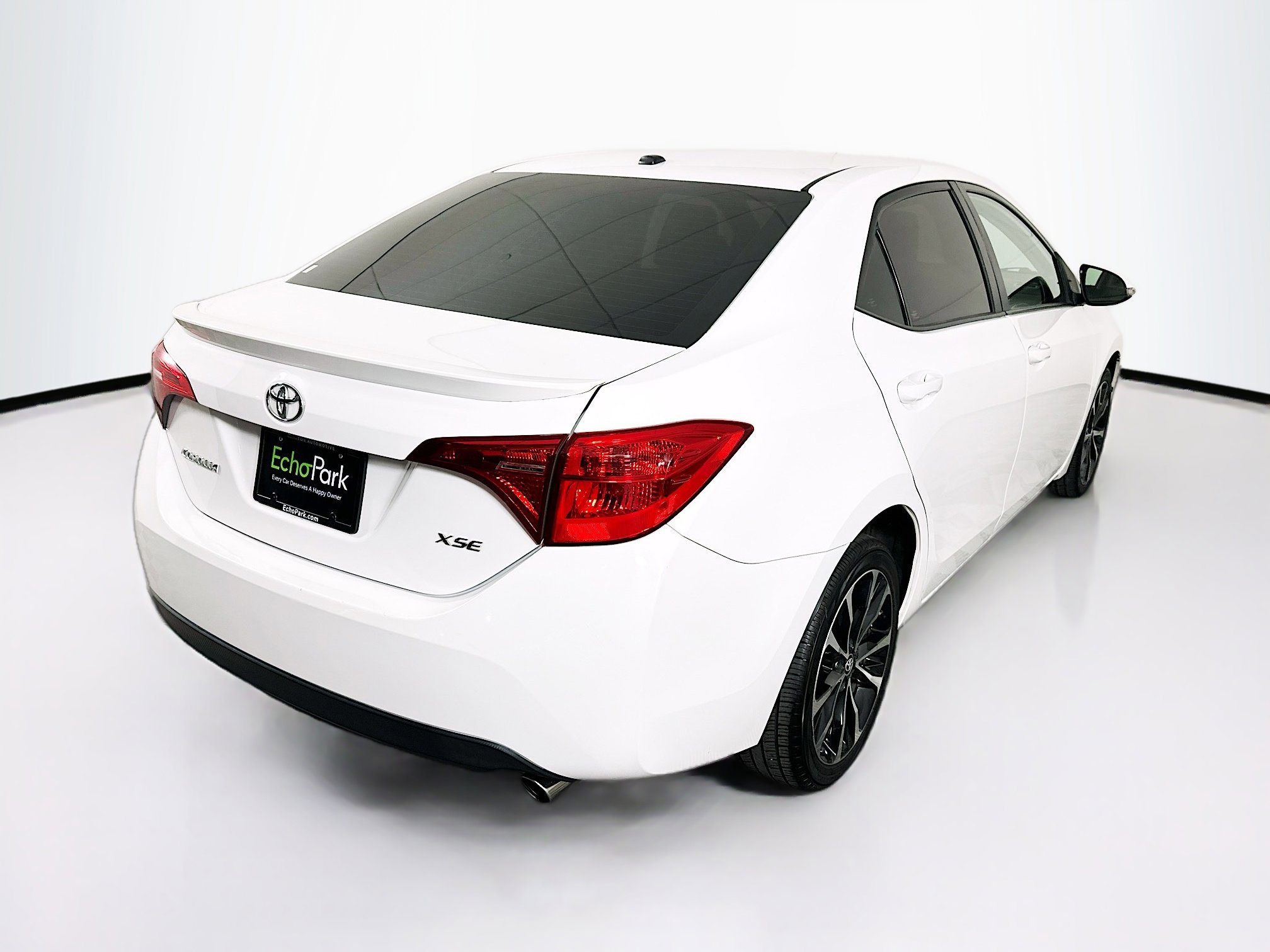 Used 2017 Toyota Corolla XSE w/ Carpet Mat Package (TMS) FWD image 9