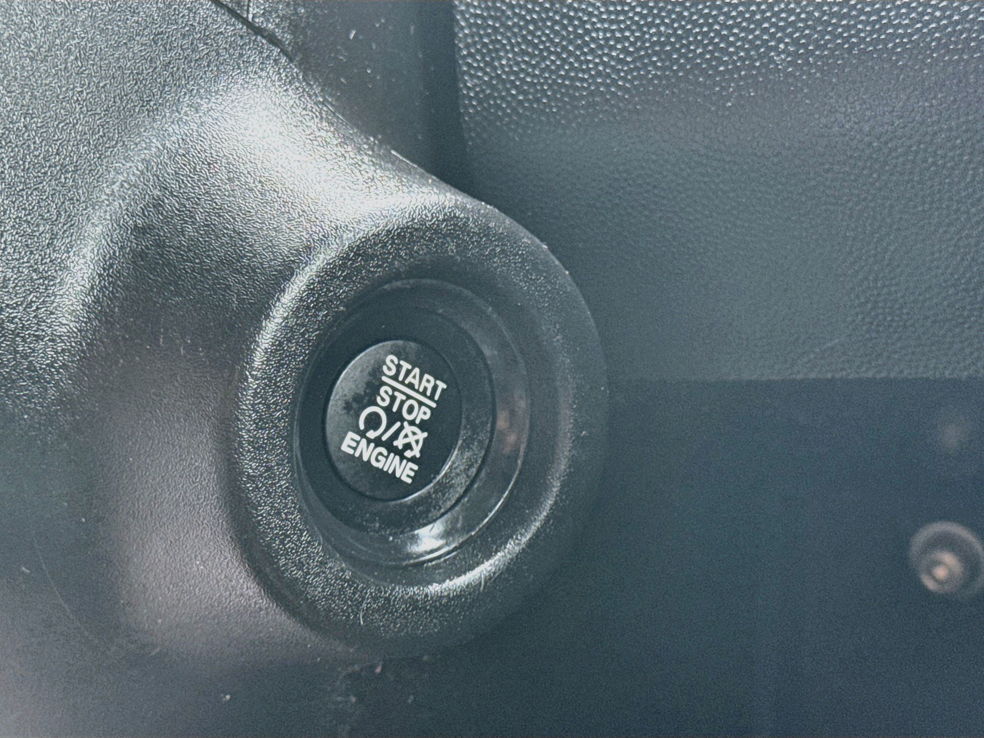 Used 2025 RAM ProMaster 2500 w/ Convenience Group FWD image 21
