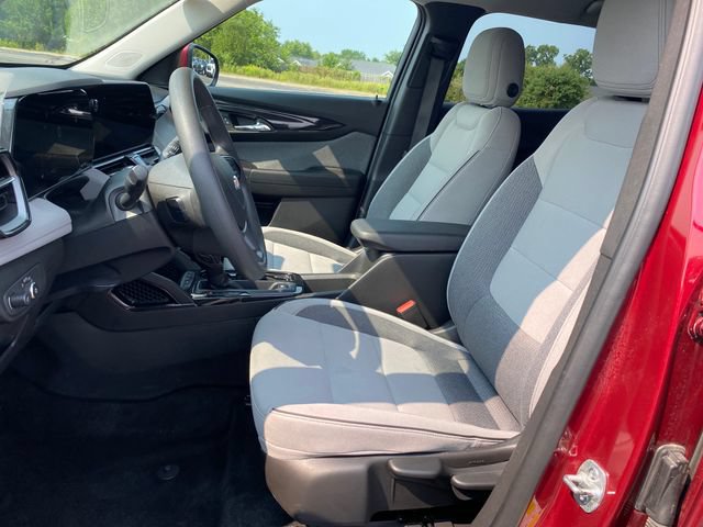 Used 2025 Chevrolet TrailBlazer LT AWD/4WD image 15