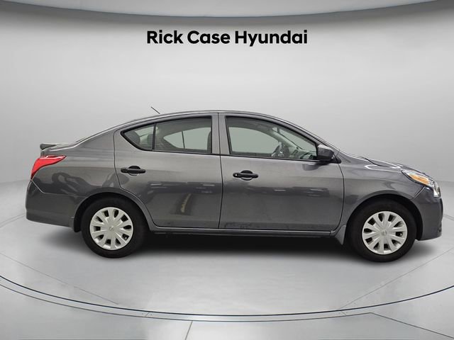 Used 2018 Nissan Versa S Plus image 4