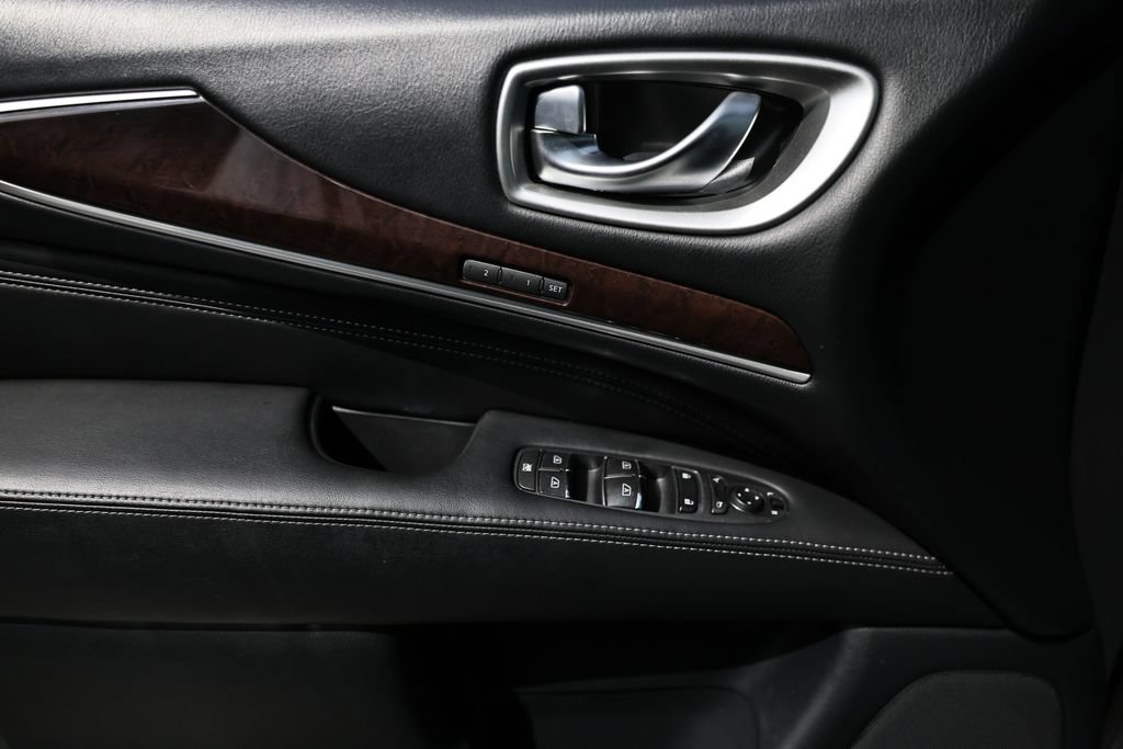 Used 2019 INFINITI QX60 Luxe w/ Sensory Package AWD/4WD image 13