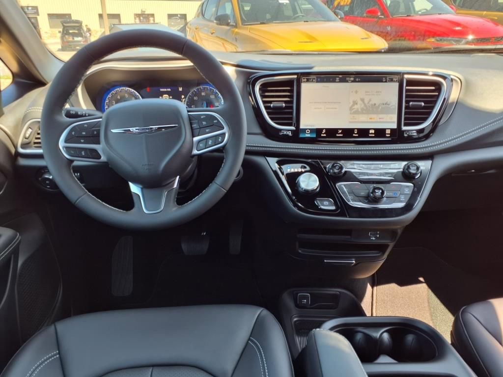 New 2026 Chrysler Pacifica Select image 19