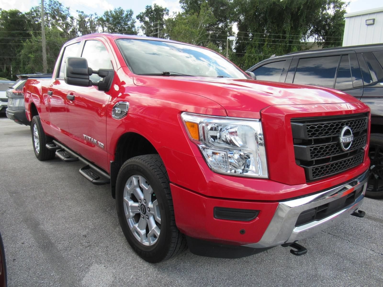 Used 2024 Nissan Titan SV w/ SV Convenience Package