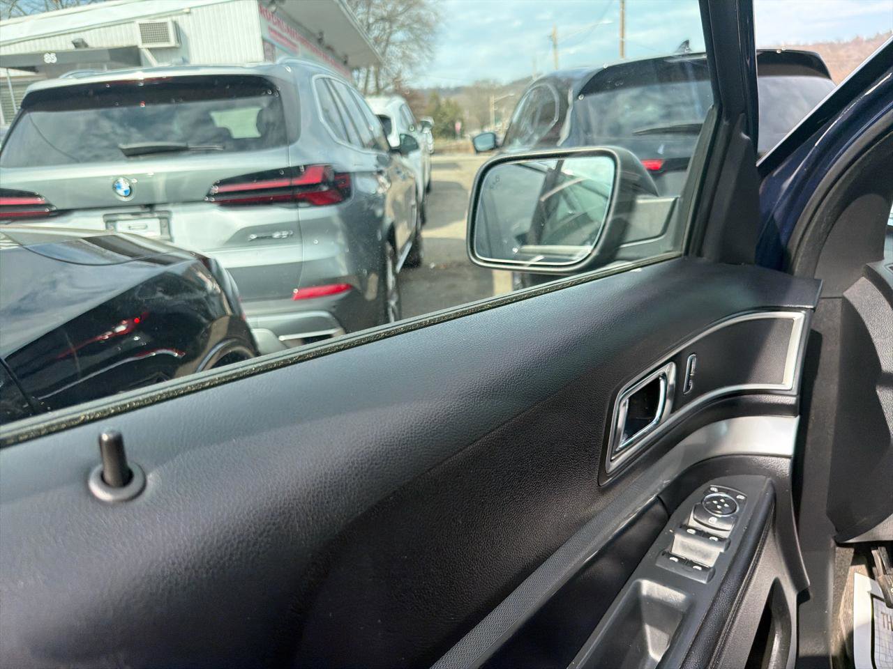 Used 2016 Ford Explorer XLT w/ Equipment Group 202A image 19