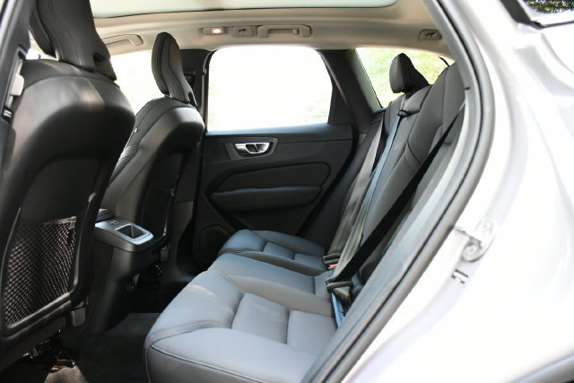 Certified 2026 Volvo XC60 B5 Plus AWD/4WD image 14