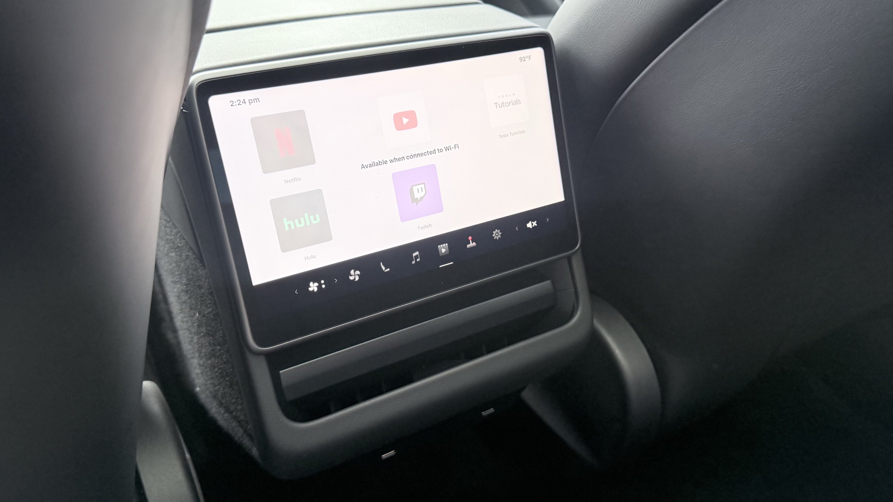 Used 2026 Tesla Model Y Long Range RWD image 46