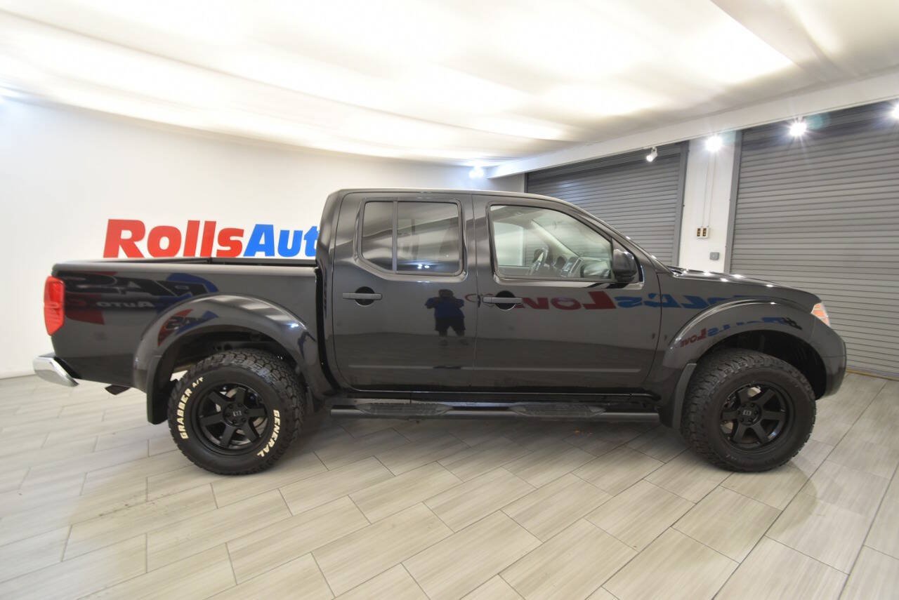 Used 2018 Nissan Frontier SV AWD/4WD image 6