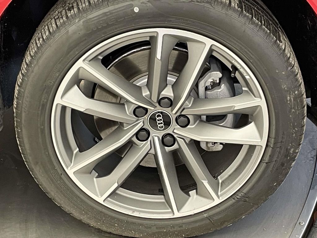 New 2025 Audi Q3 2.0T Premium image 14