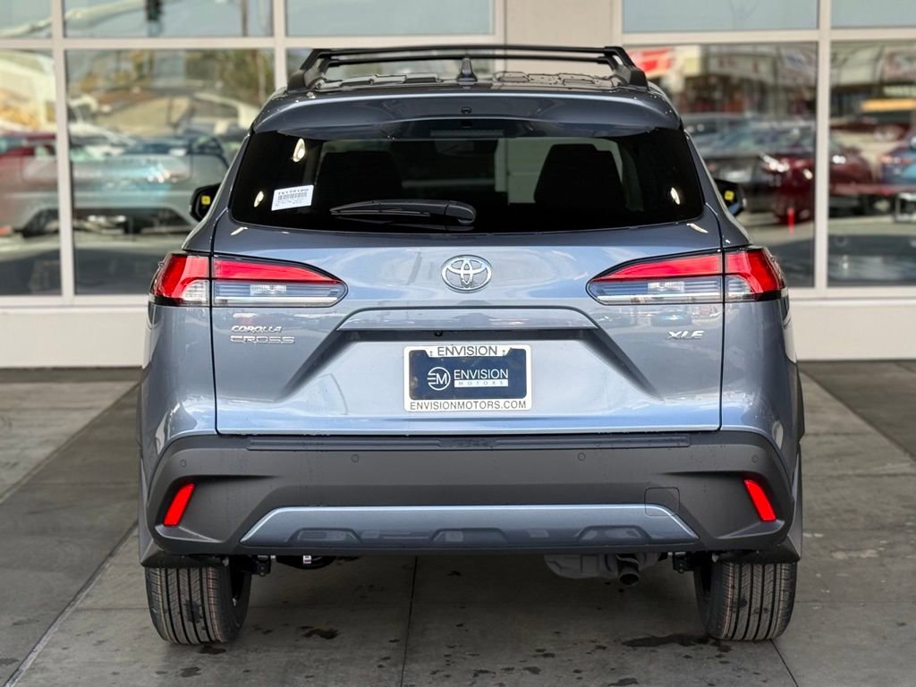 Used 2026 Toyota Corolla Cross XLE image 10
