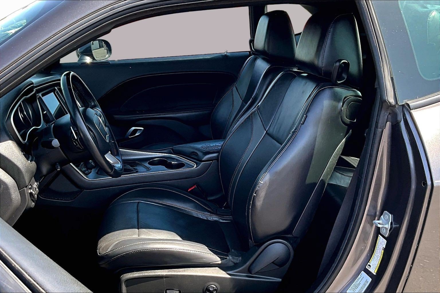 Used 2015 Dodge Challenger R/T Plus RWD image 24