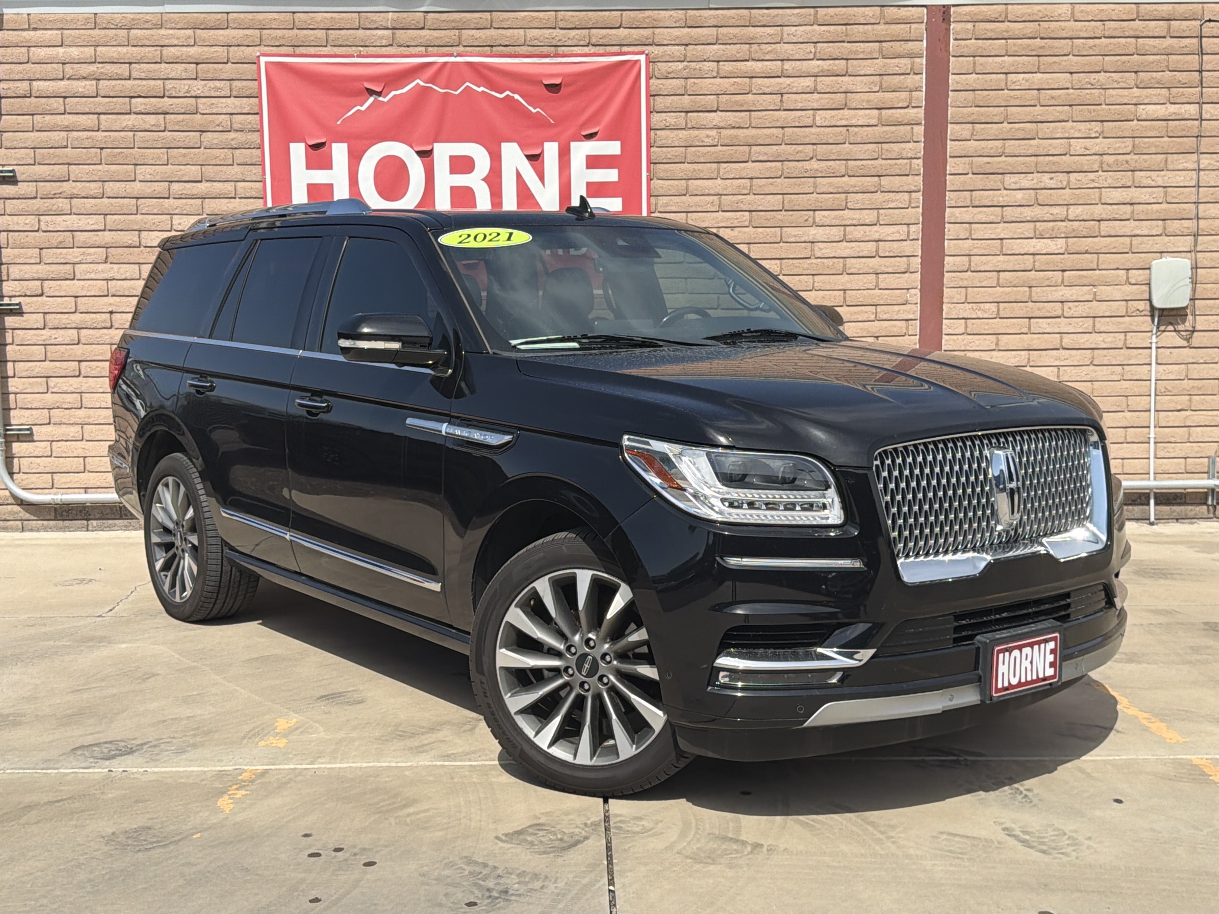 Used 2021 Lincoln Navigator Reserve RWD image 3