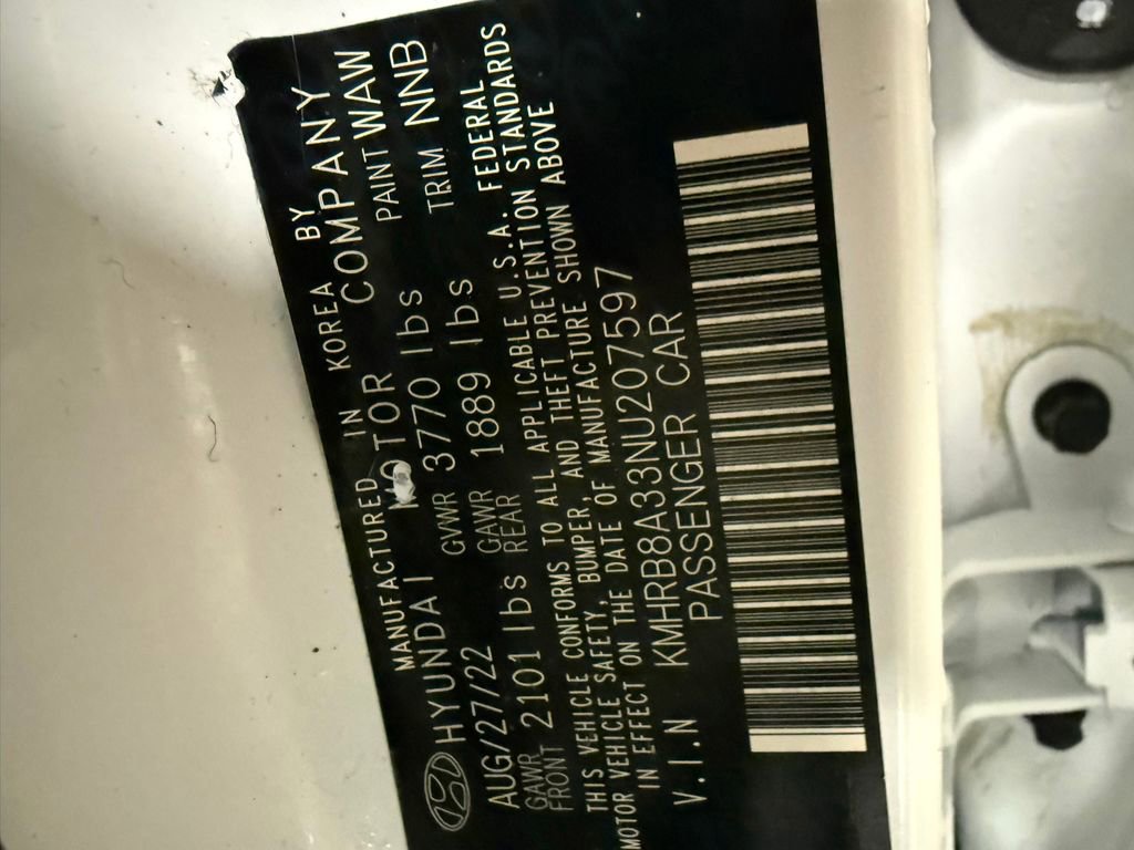 Certified 2022 Hyundai Venue SE w/ Cargo Package FWD image 40